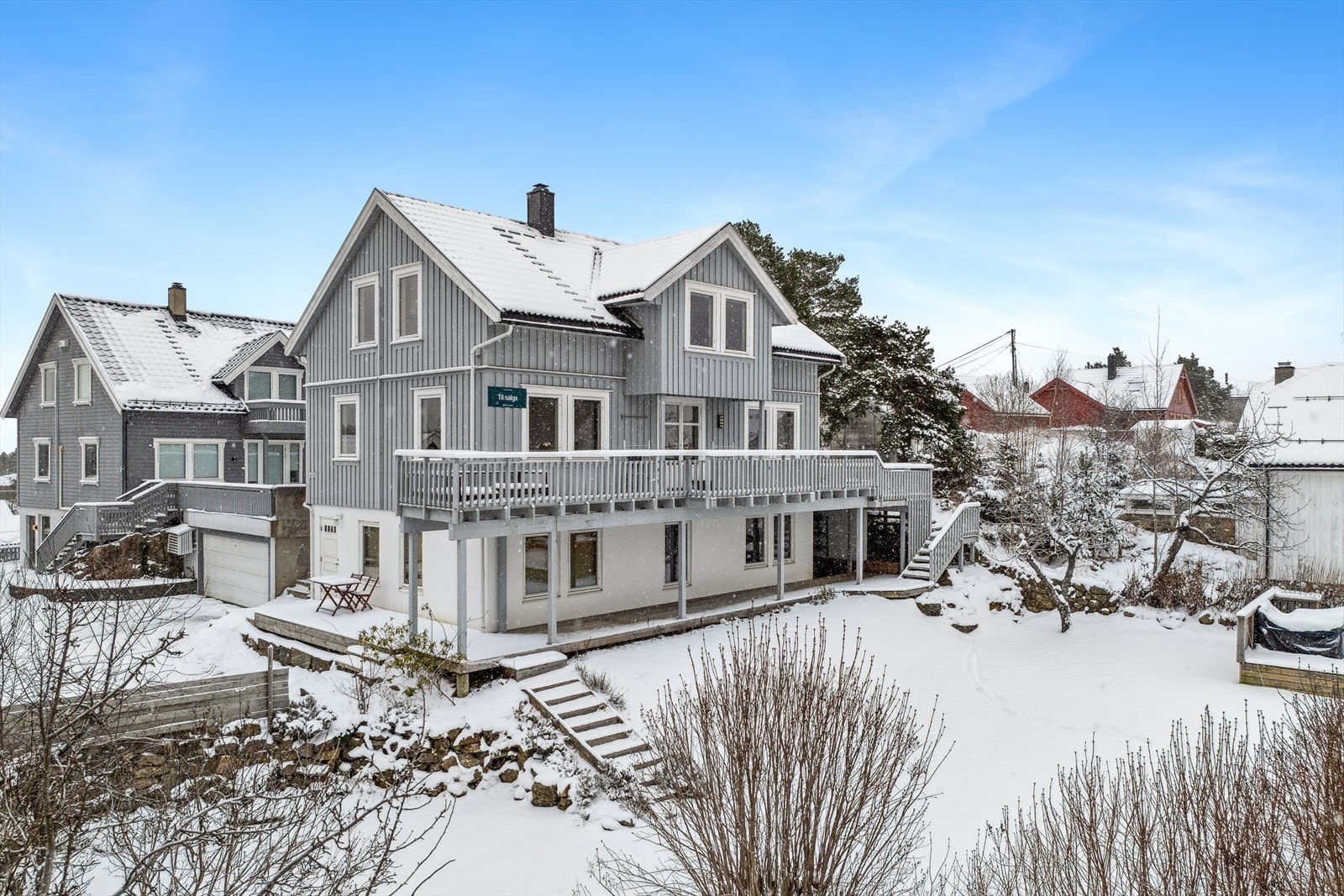 Herlig familiebolig med godkjent hybel i et sentralt og attraktivt boligområde. Galleribilde