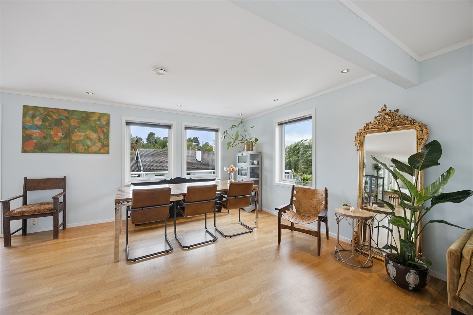 Spisegruppen tar plass i egen sone og innbyr til sosiale og hyggelige måltider. Galleribilde