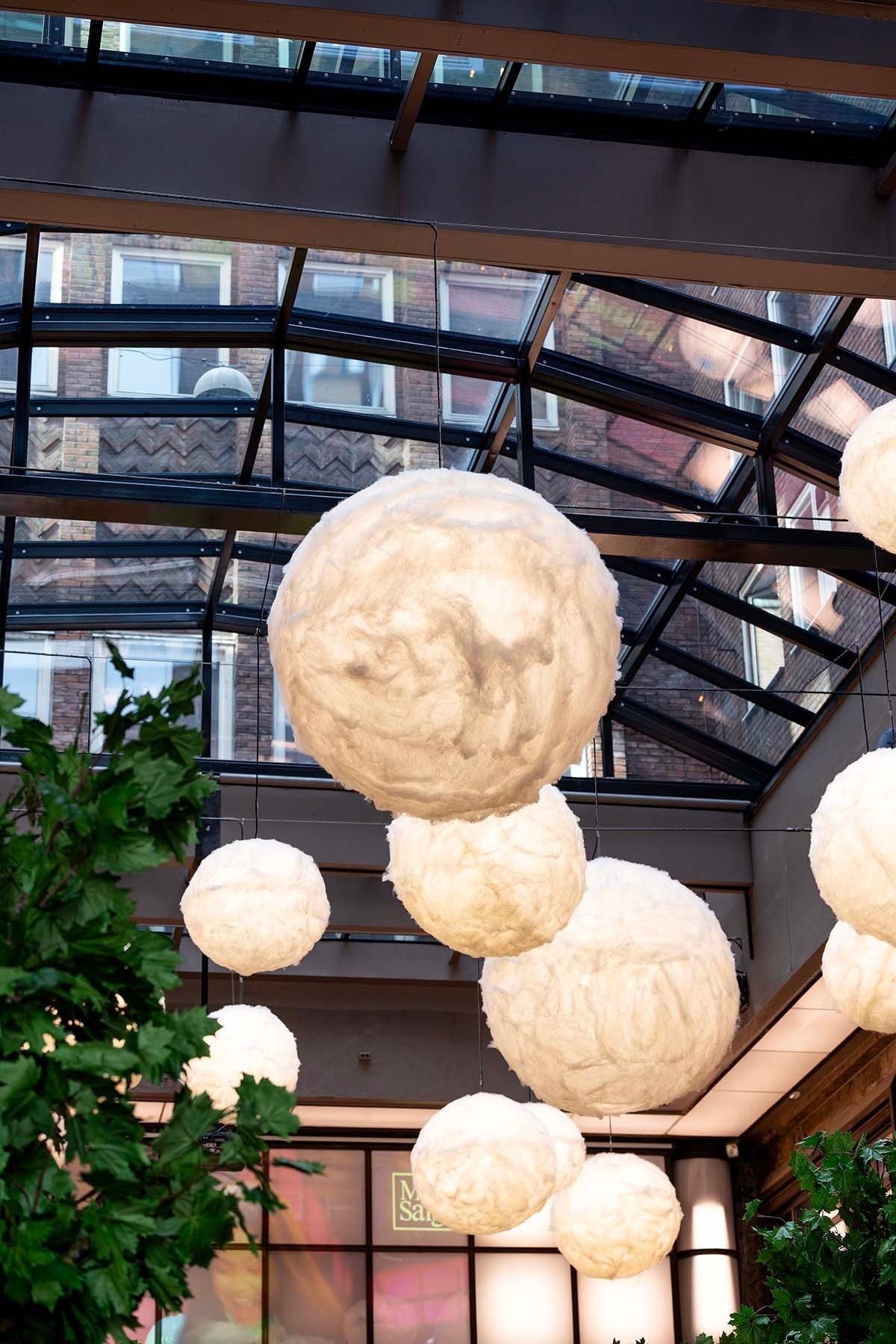 Passasjen har glasstak som kan åpnes på varme sommerdager Galleribilde