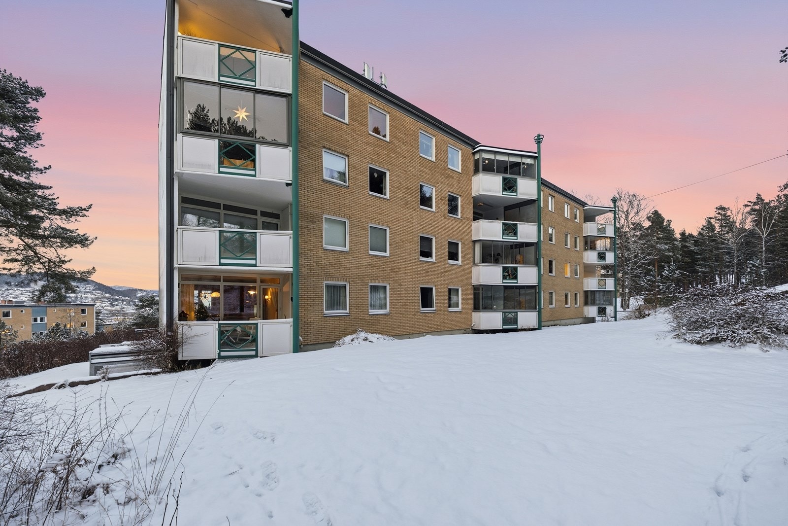 Borettslaget er veldriftet, med god vedlikeholdshistorikk og bergvarme Galleribilde