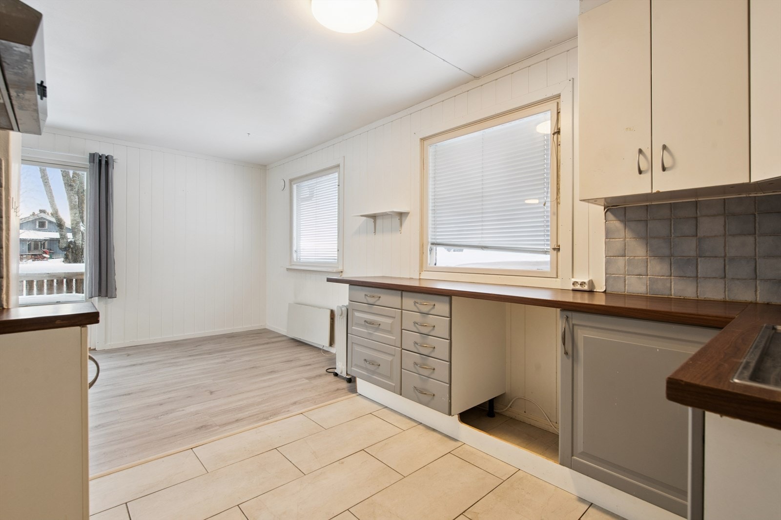 Det er åpen løsning mot stue/spisestue. Galleribilde