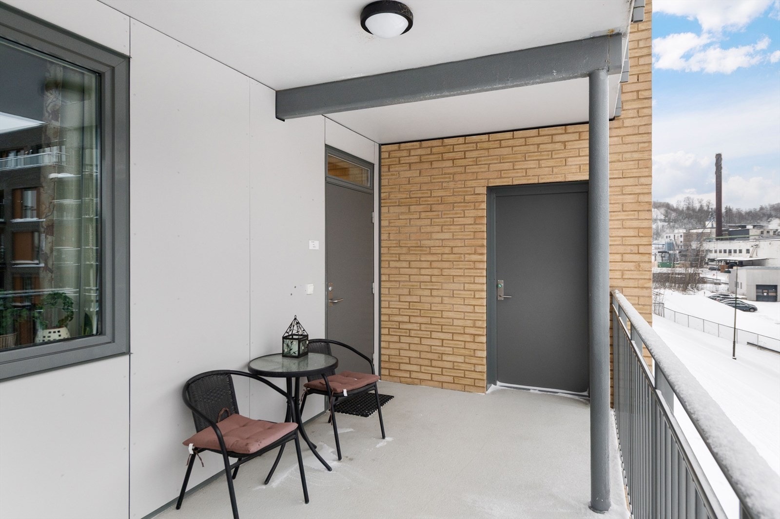 Inngangsparti. Galleribilde