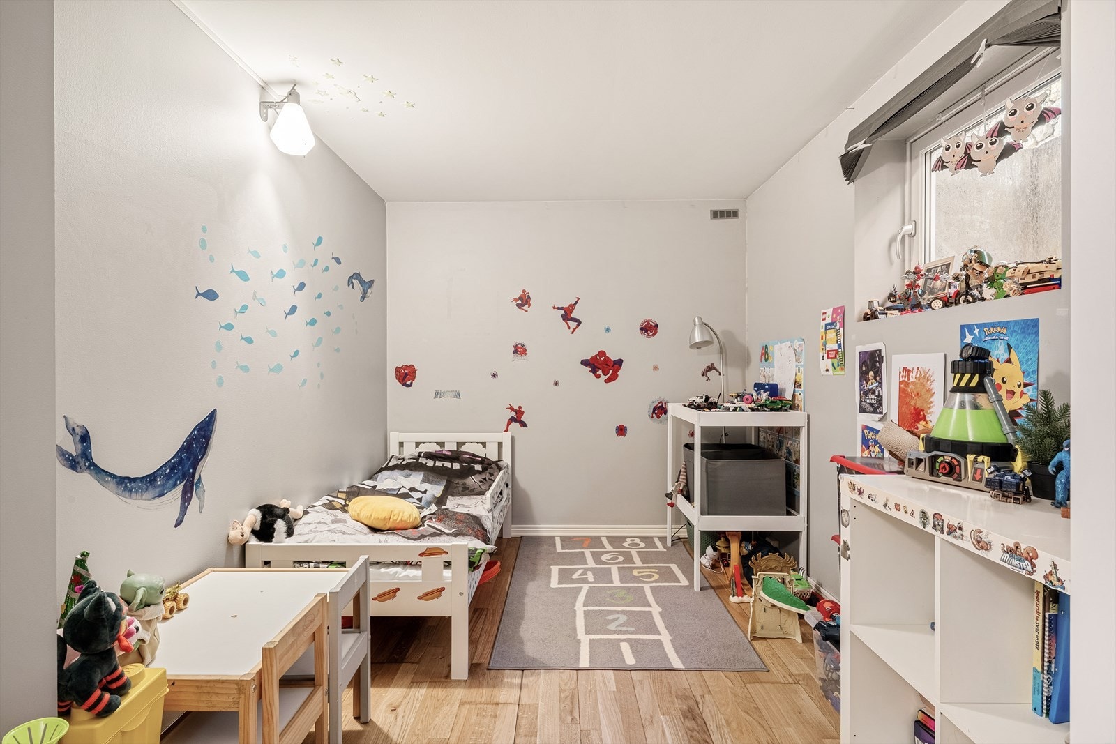 - Soverom 2 måler 12,1 m² - Galleribilde