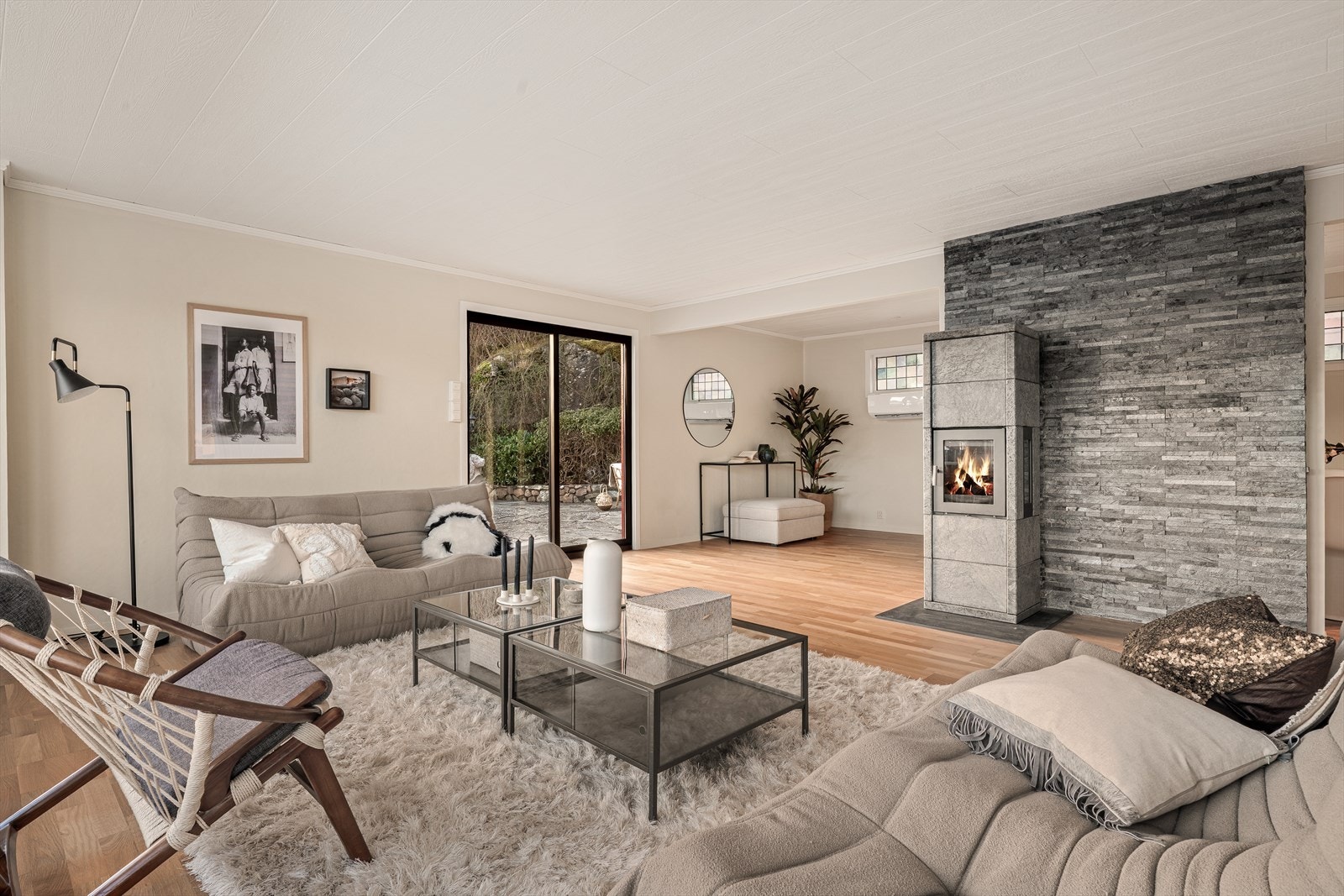 - Boligen har både ildsted og varmepumpe! Dette bidrar til lavere strømutgifter, en behagelig innetemperatur og ikke minst ekstra hygge - Galleribilde