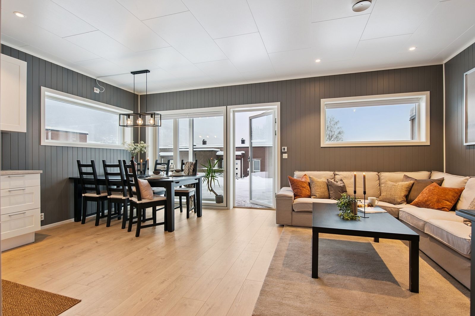 Moderne og lettstelt 2-roms leilighet med gjennomgående god standard fra byggeår 2019. Galleribilde