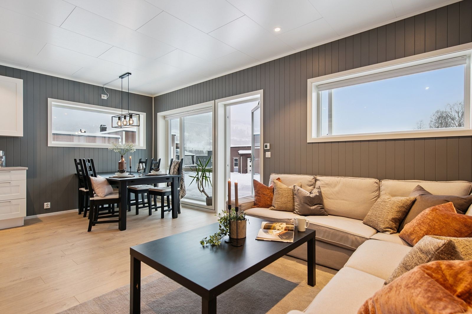 Moderne og tidsriktige fargevalg gir en lun atmosfære. Galleribilde