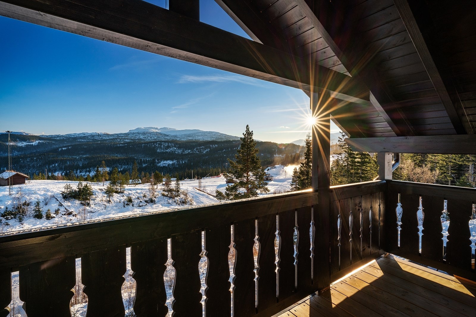 Balkong med utsikt til stadion. Galleribilde