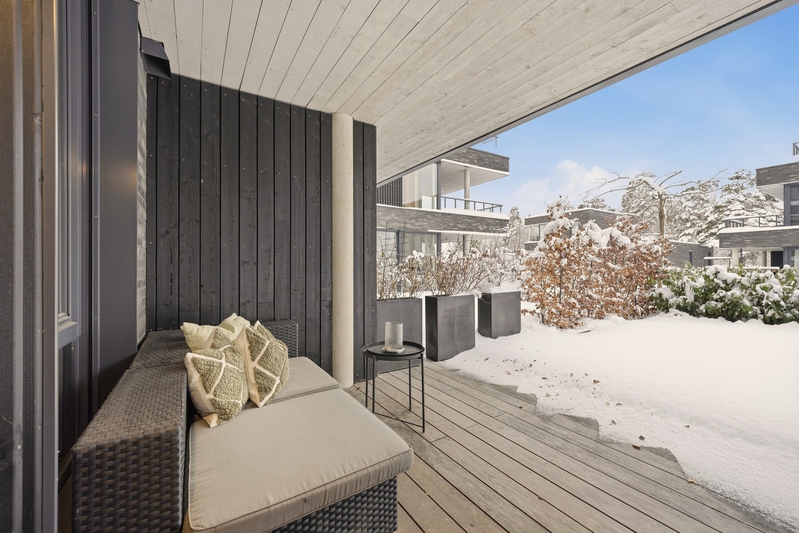 Fra stuen har du direkte adkomst til markterrassen. Galleribilde