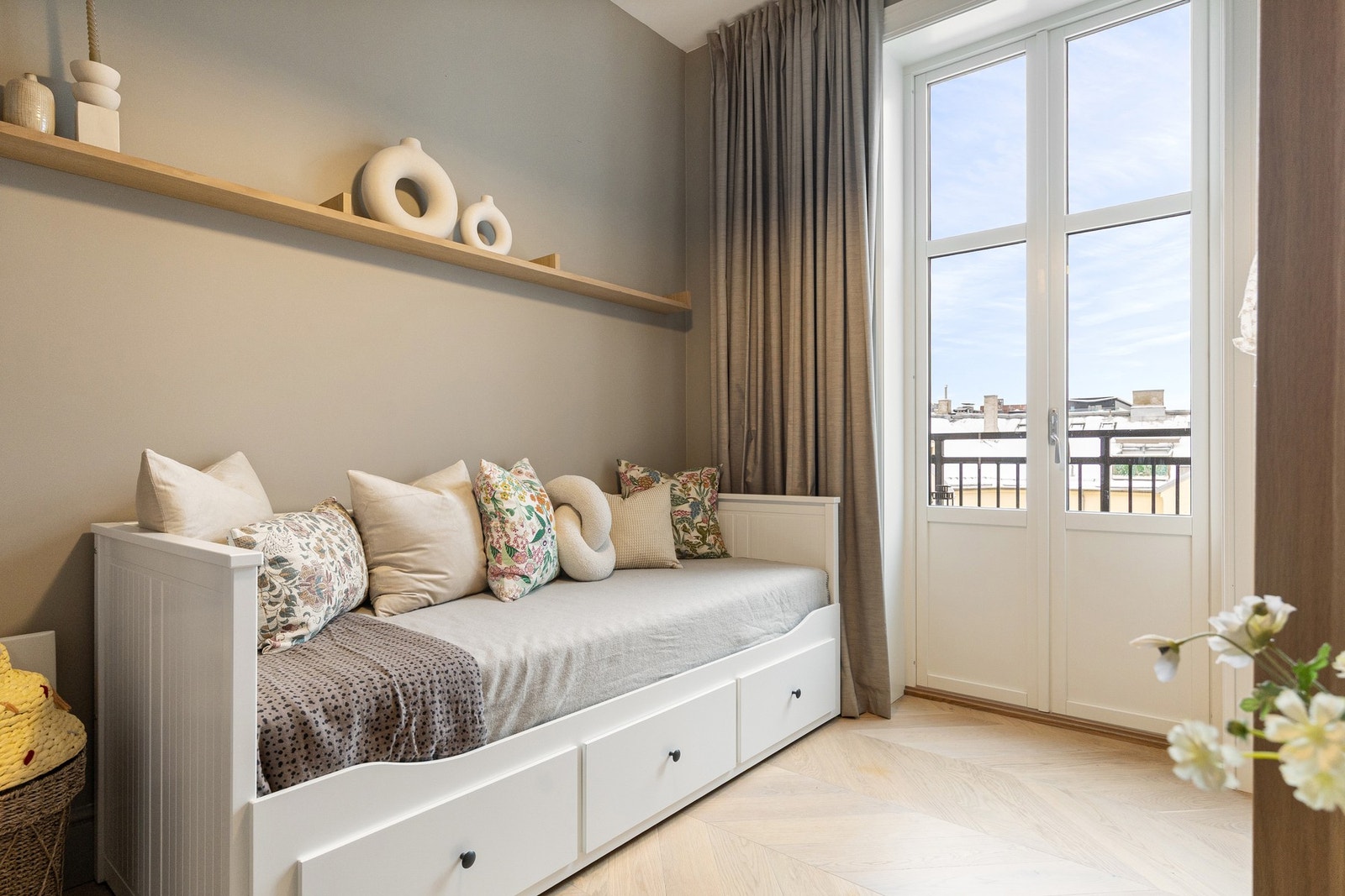 Perfekt som f.eks. gjesterom, barnerom eller hjemmekontor. Galleribilde