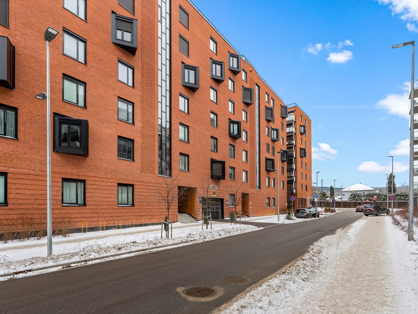 Inngangsparti. Galleribilde