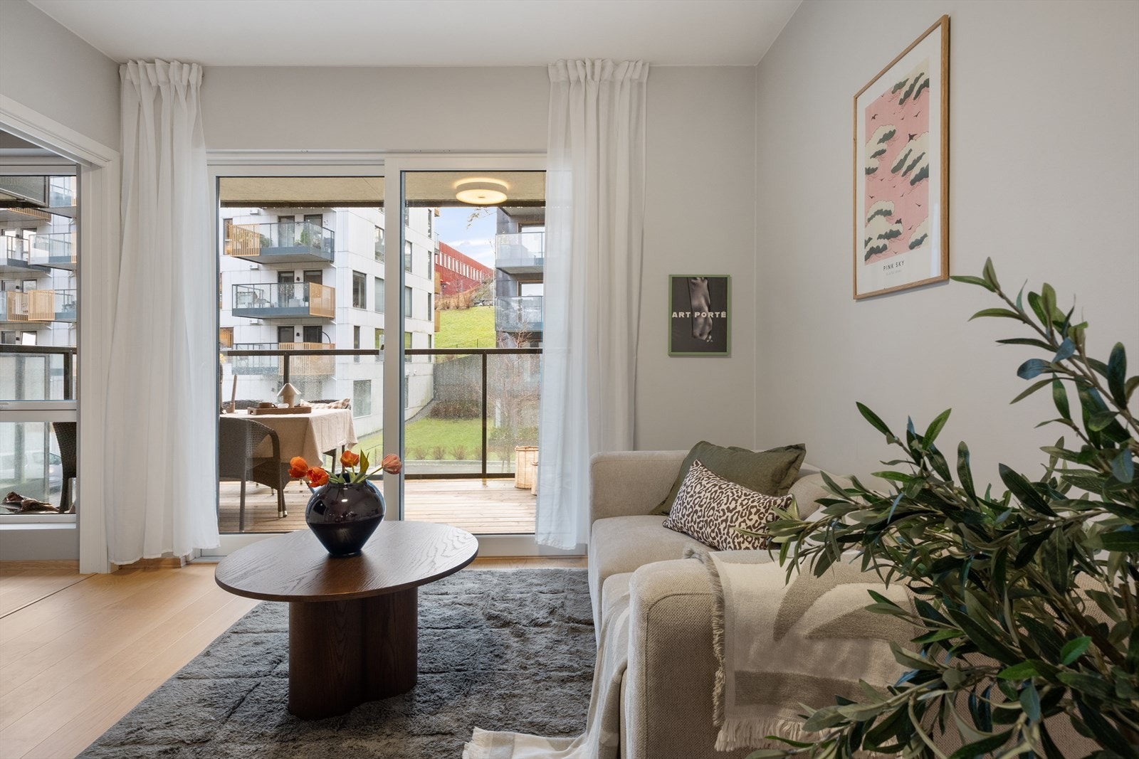 William Christensen v/Eiendomsmegler Norge har gleden av å presentere Fanavegen 81B! Galleribilde