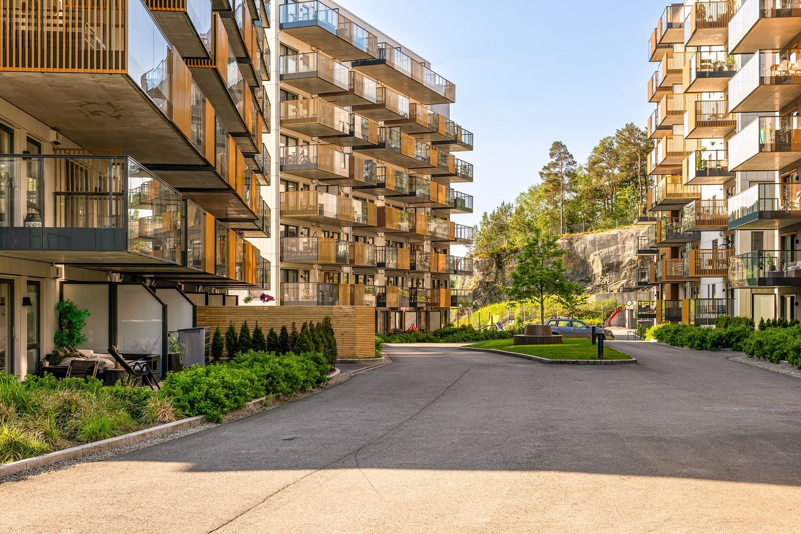 Koselig tun mellom leilighetene. Galleribilde