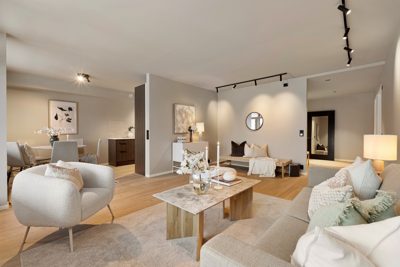 Særdeles lekker og moderne 4-roms toppleilighet. Galleribilde