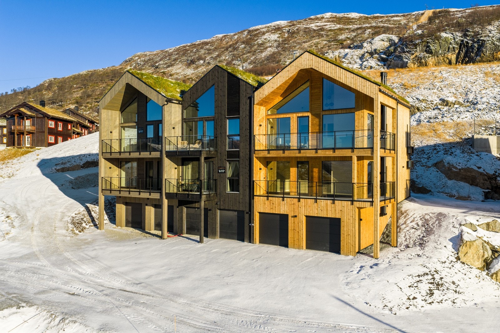 Råflott leilighet med unik beliggenhet med skibakken som nærmeste nabo. Galleribilde