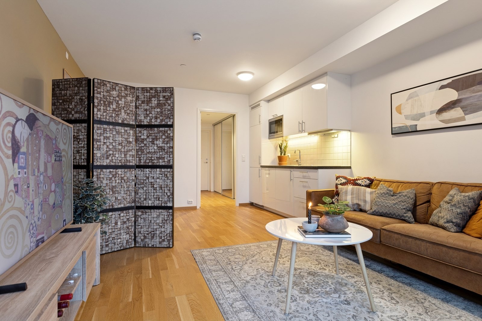 Stue og kjøkken Galleribilde