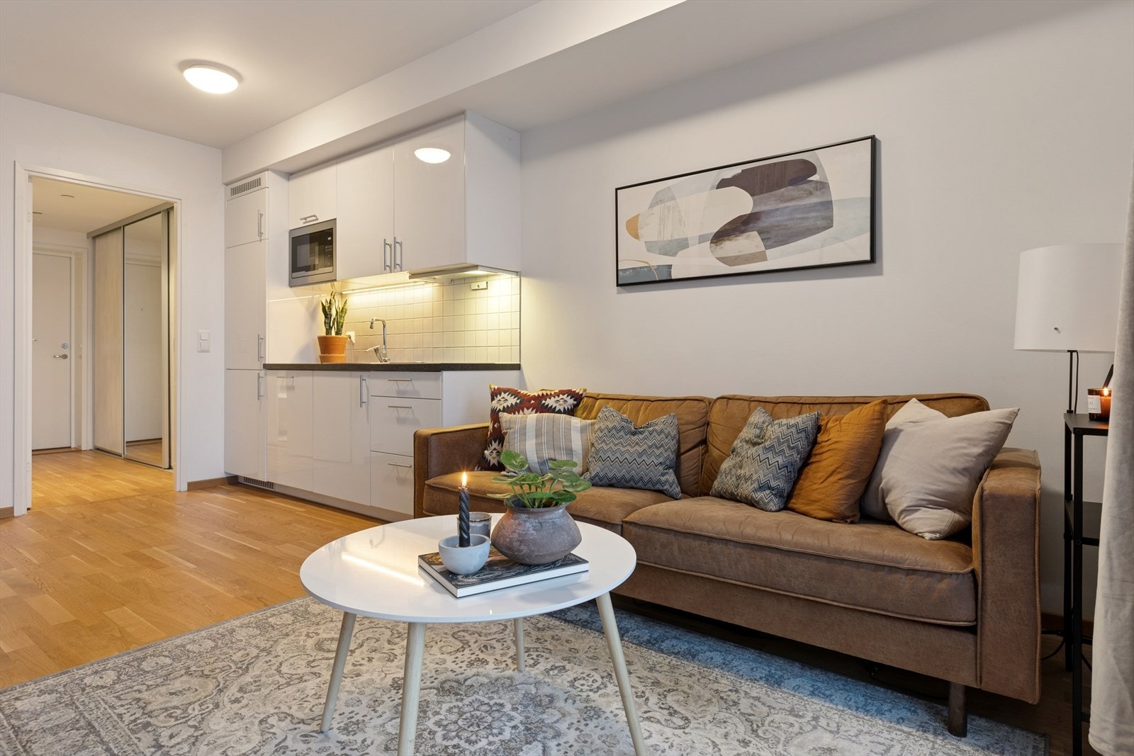 Stue og kjøkken Galleribilde