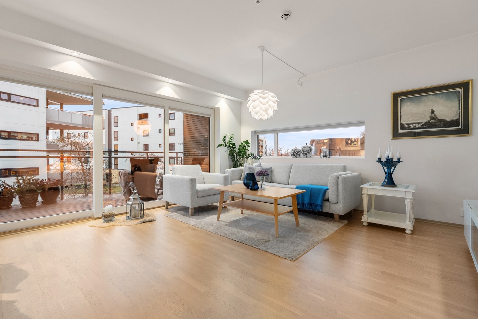 Standard fra byggeår 2015 med kvaliteter som kjøkken fra Sigdal, vannbåren varme og heis i bygget Galleribilde