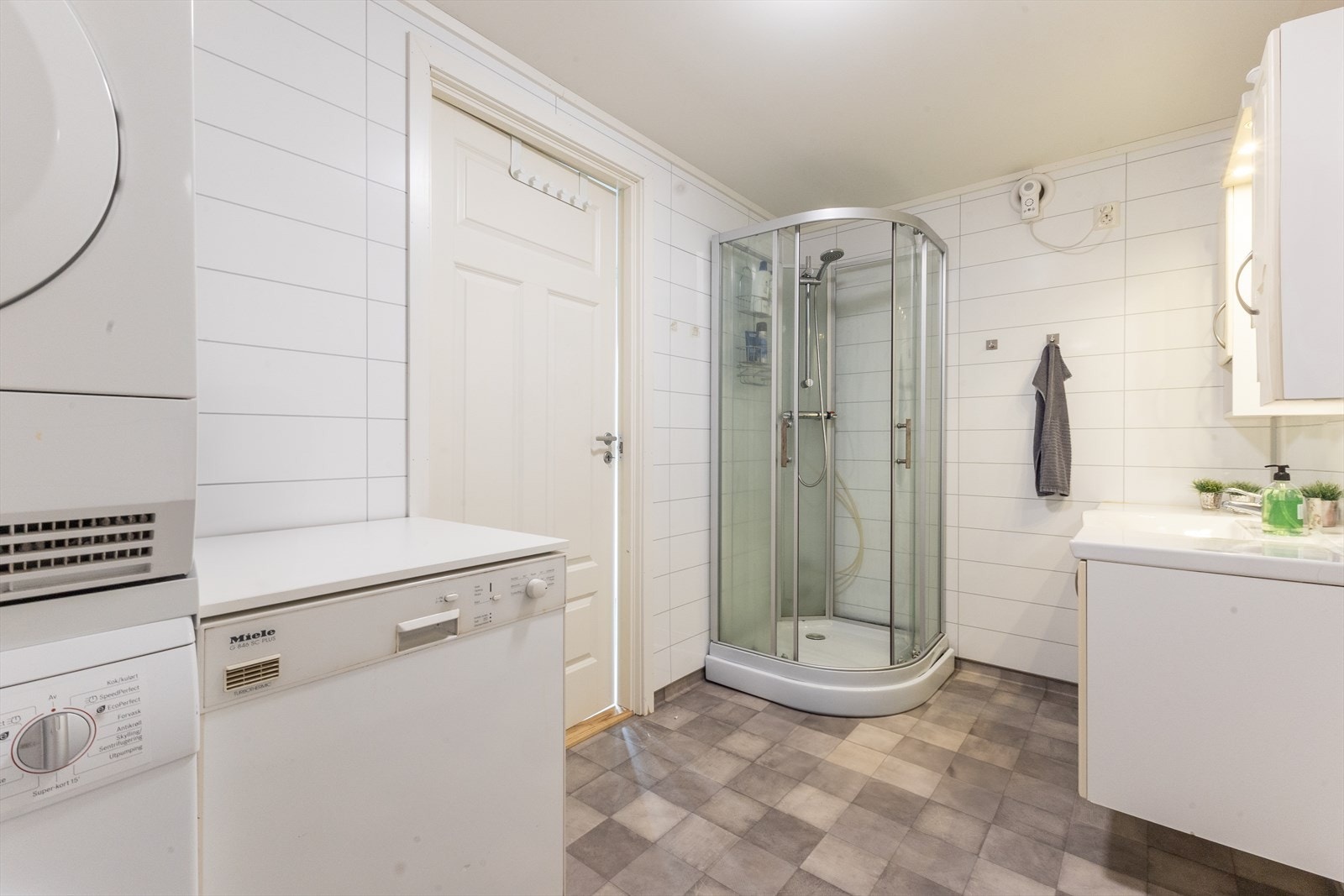 Bad/vaskerom. Galleribilde