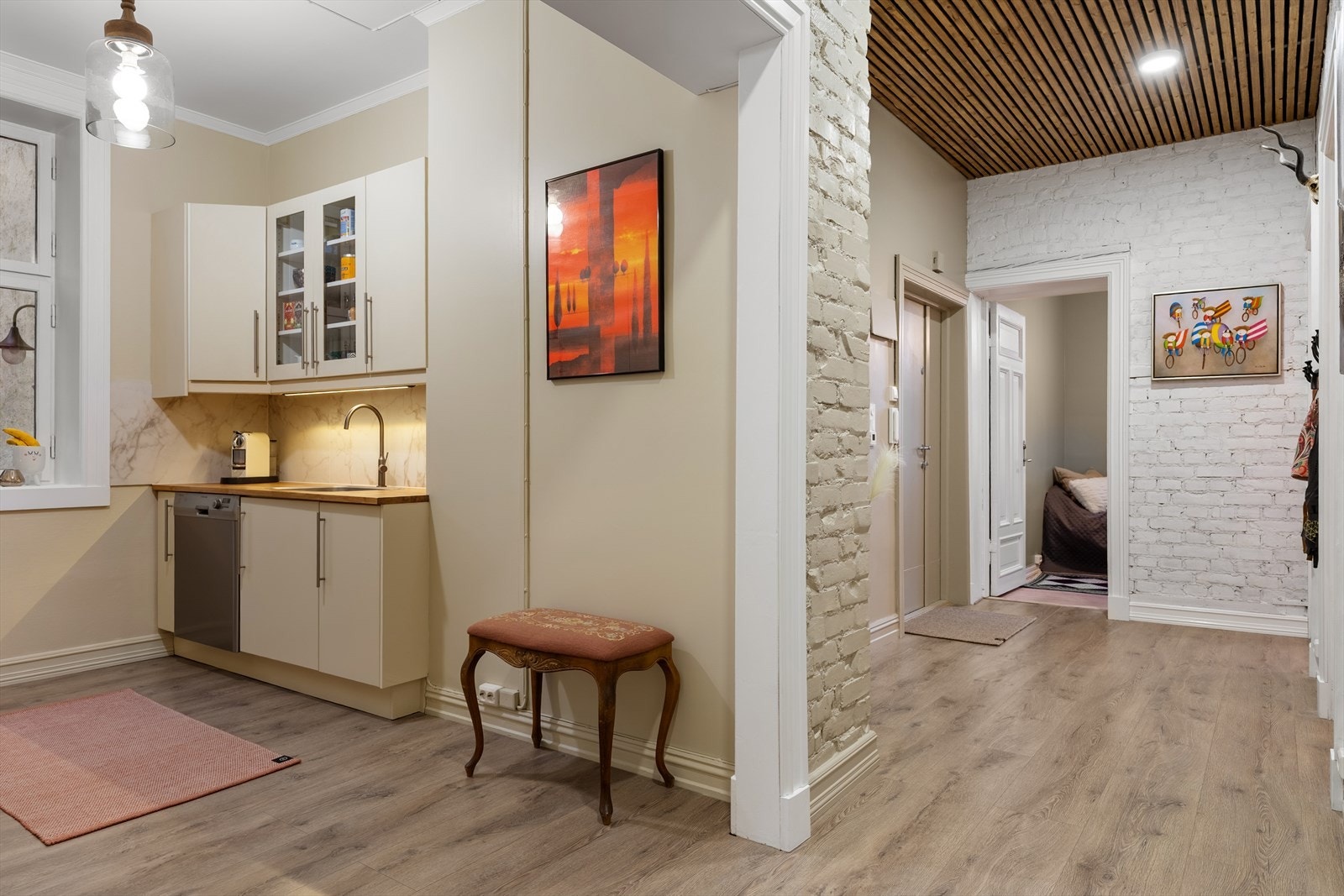 Varmtvann og bredbånd er inkludert i felleskostnadene Galleribilde