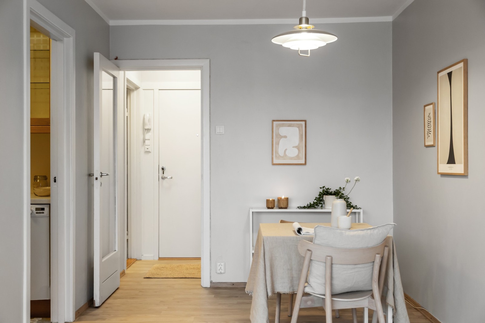 Spisestue. Galleribilde