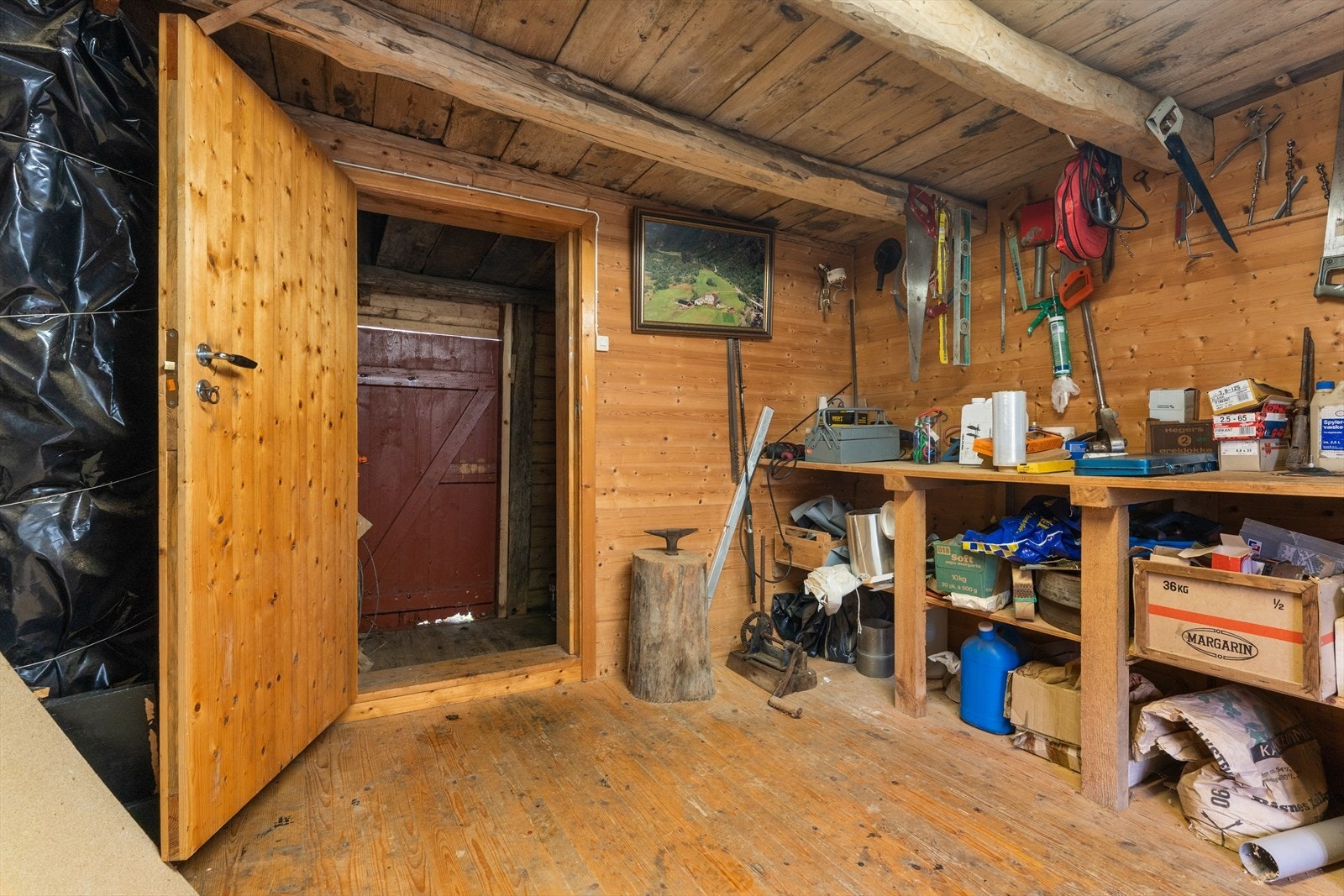 Innvendig annen landbrukseiendom/uthus. Galleribilde