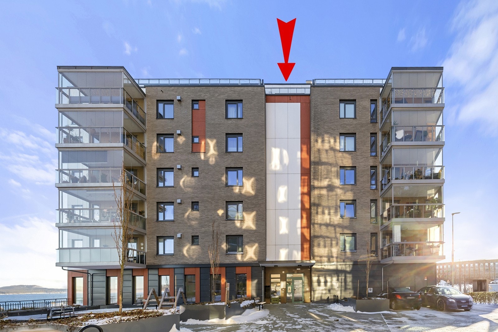 Pilen viser hvor takterrassen ligger. Galleribilde