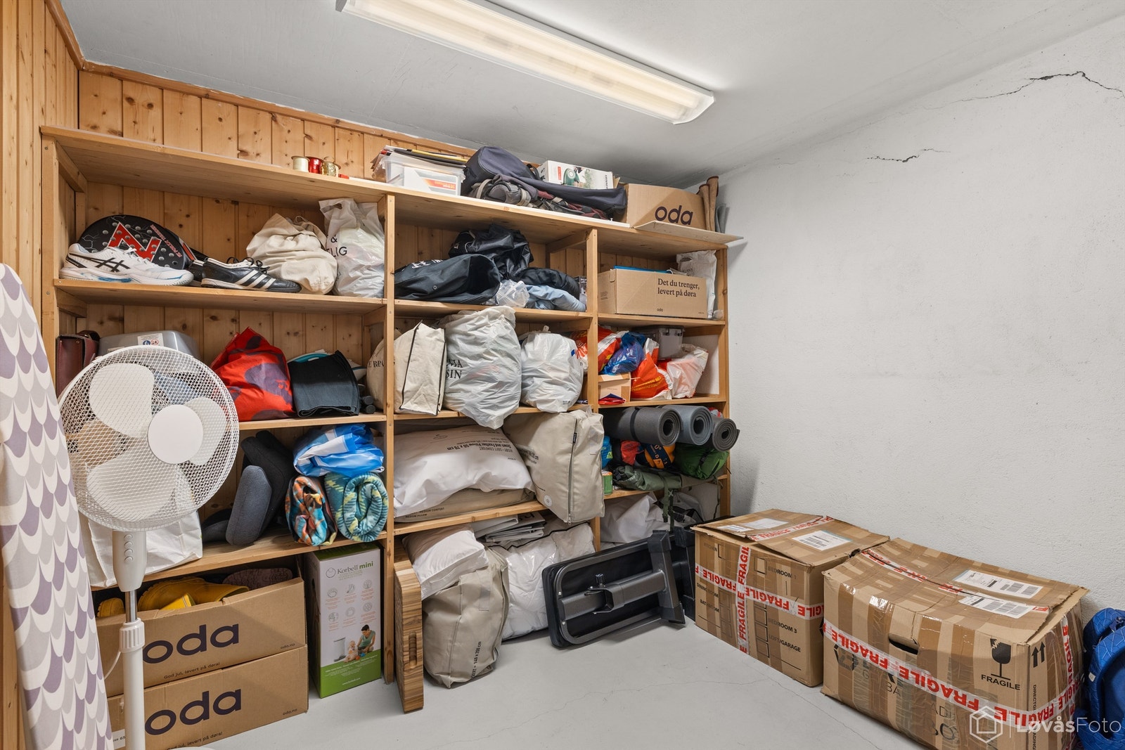 God plass til oppbevaring av sportsutstyr og sesongartikler. Galleribilde