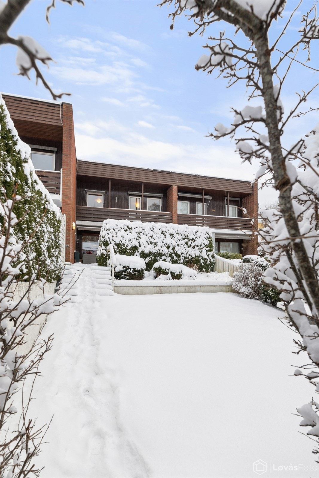 Eiendommen ligger i et attraktivt og barnevennlig område på Nordstrand. Galleribilde