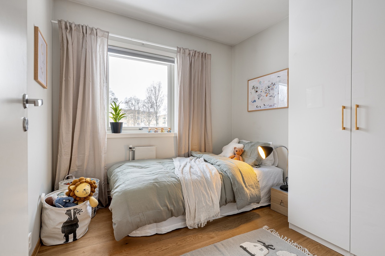 Soverom 3. Perfekt som barnerom, hjemmekontor eller walk-in. Galleribilde