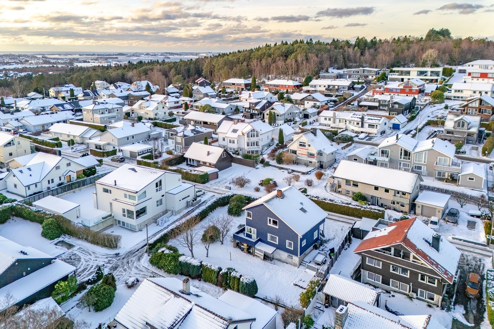 Kringsjåveien 8 ligger fint til i et rolig og etterspurt nabolag på Øvre Vaulen Galleribilde