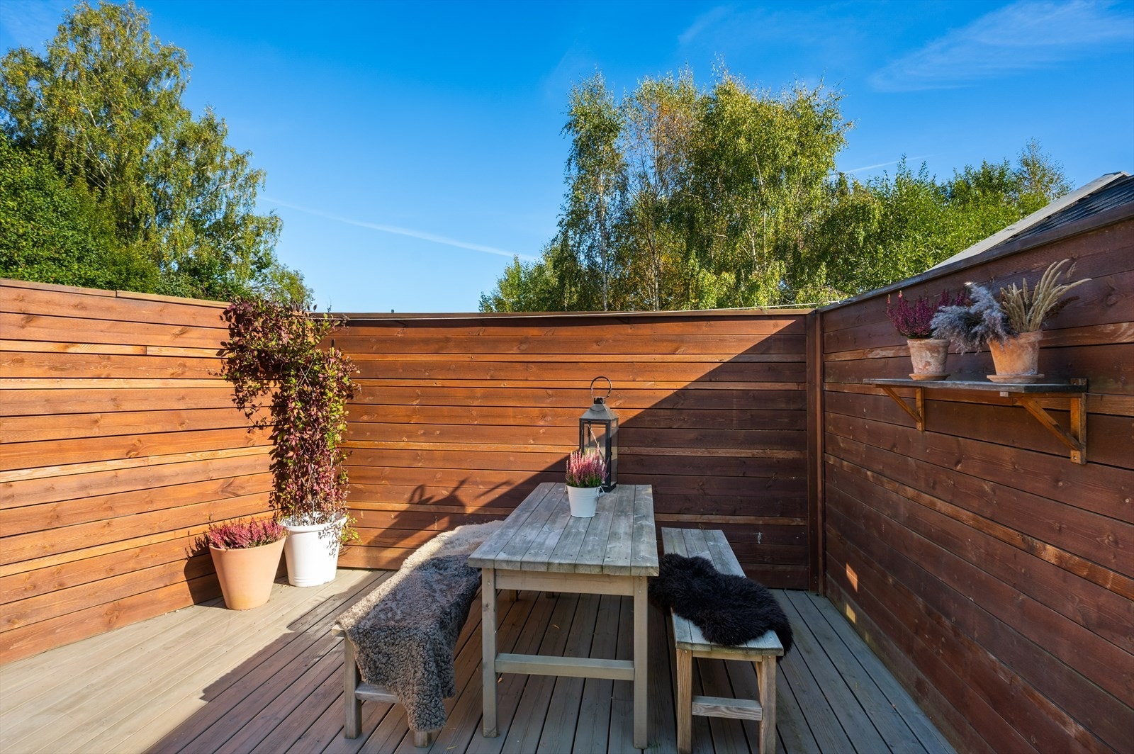 Hyggelig og sjermet krok på terrasse Galleribilde