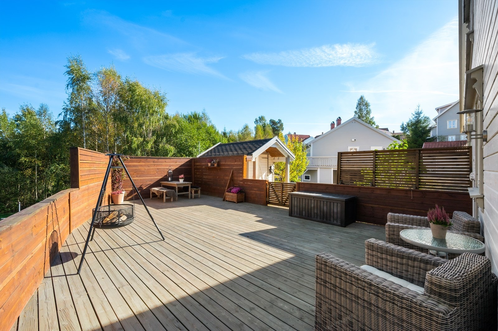 Stor og solrik terrasse! Fotograf Thor Brobakken Galleribilde