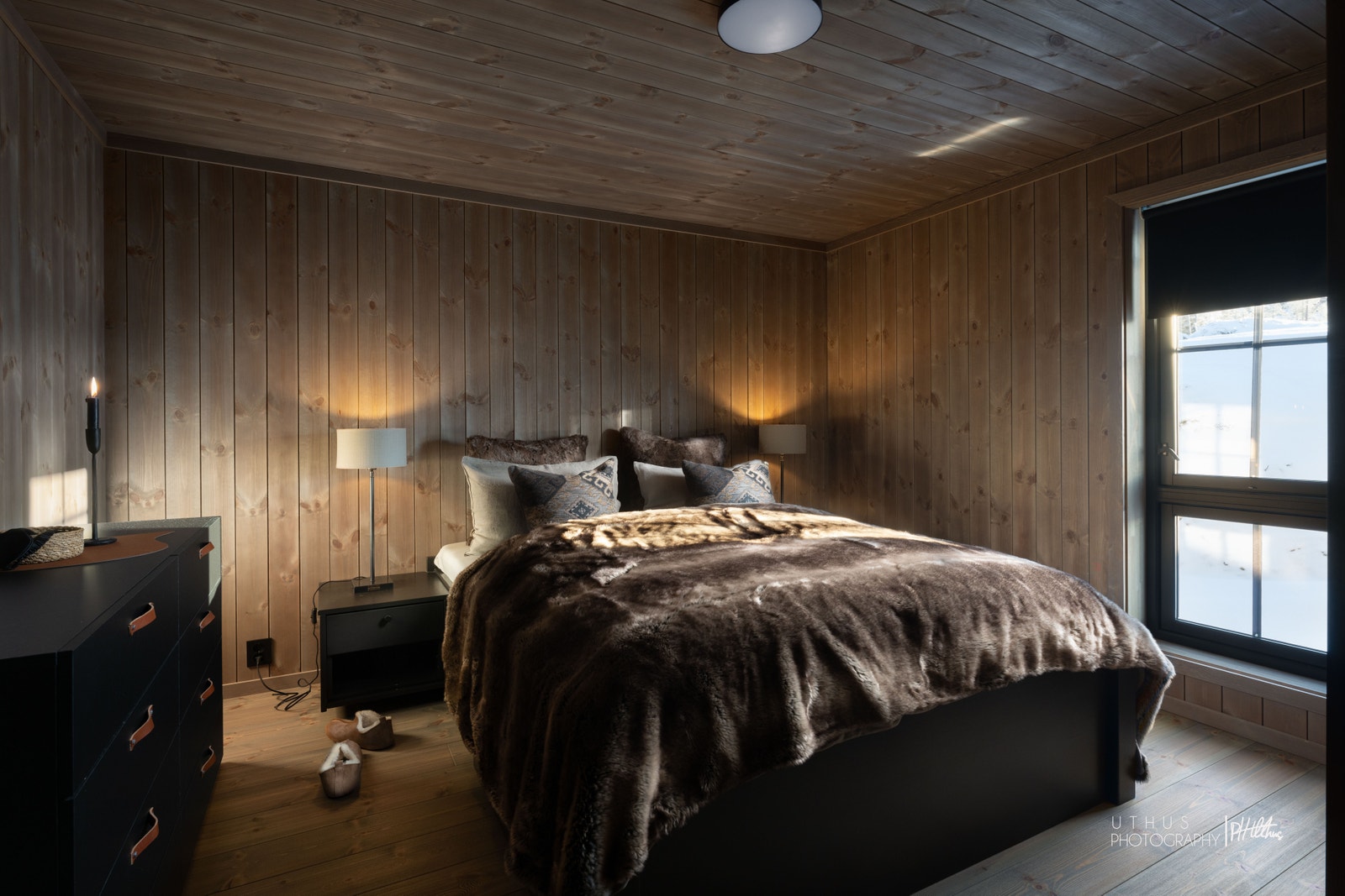 Modellen er forbedret med noe mindre hovedsoverom og et ekstra soverom i stedet - se plantegning Galleribilde