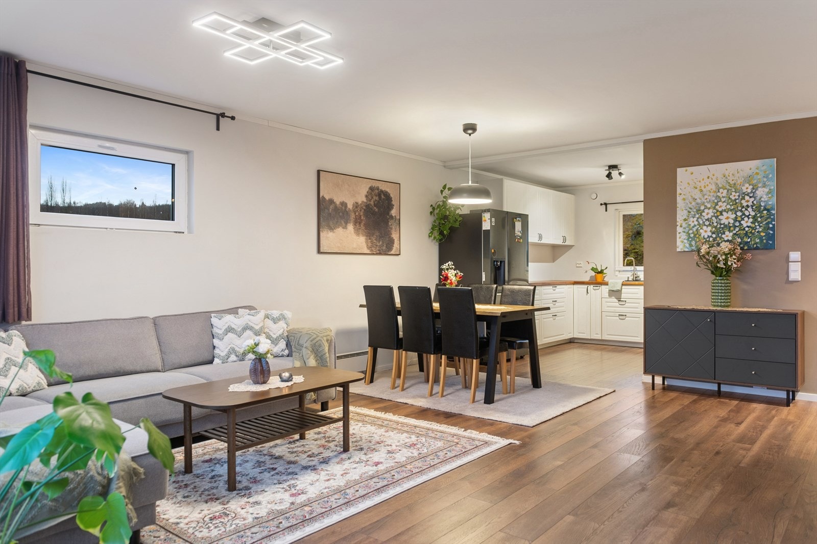 Flere av boligens innvendige flater ble nye i 2017/18. Galleribilde