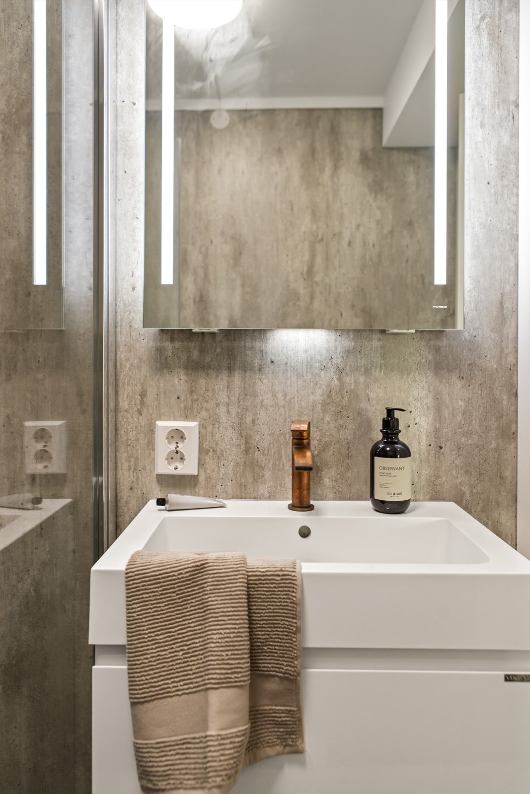 Servant i innredning Galleribilde