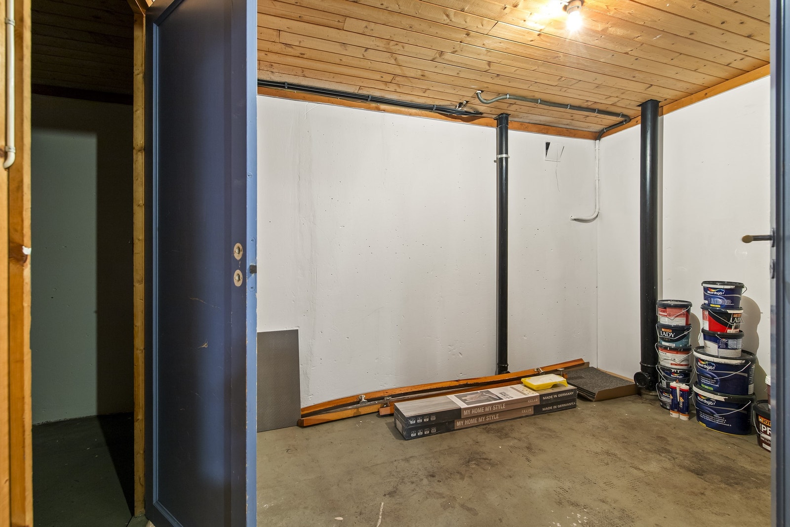 Godt med bodplass er det også i underetsjen Galleribilde