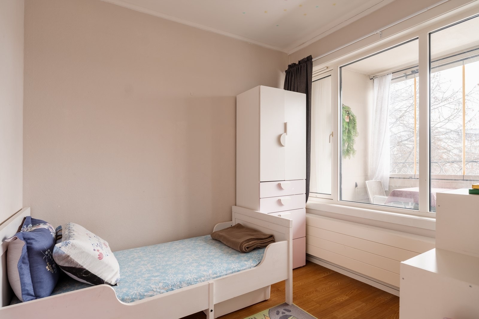 Soverom 2 er også av god størrelse. Galleribilde