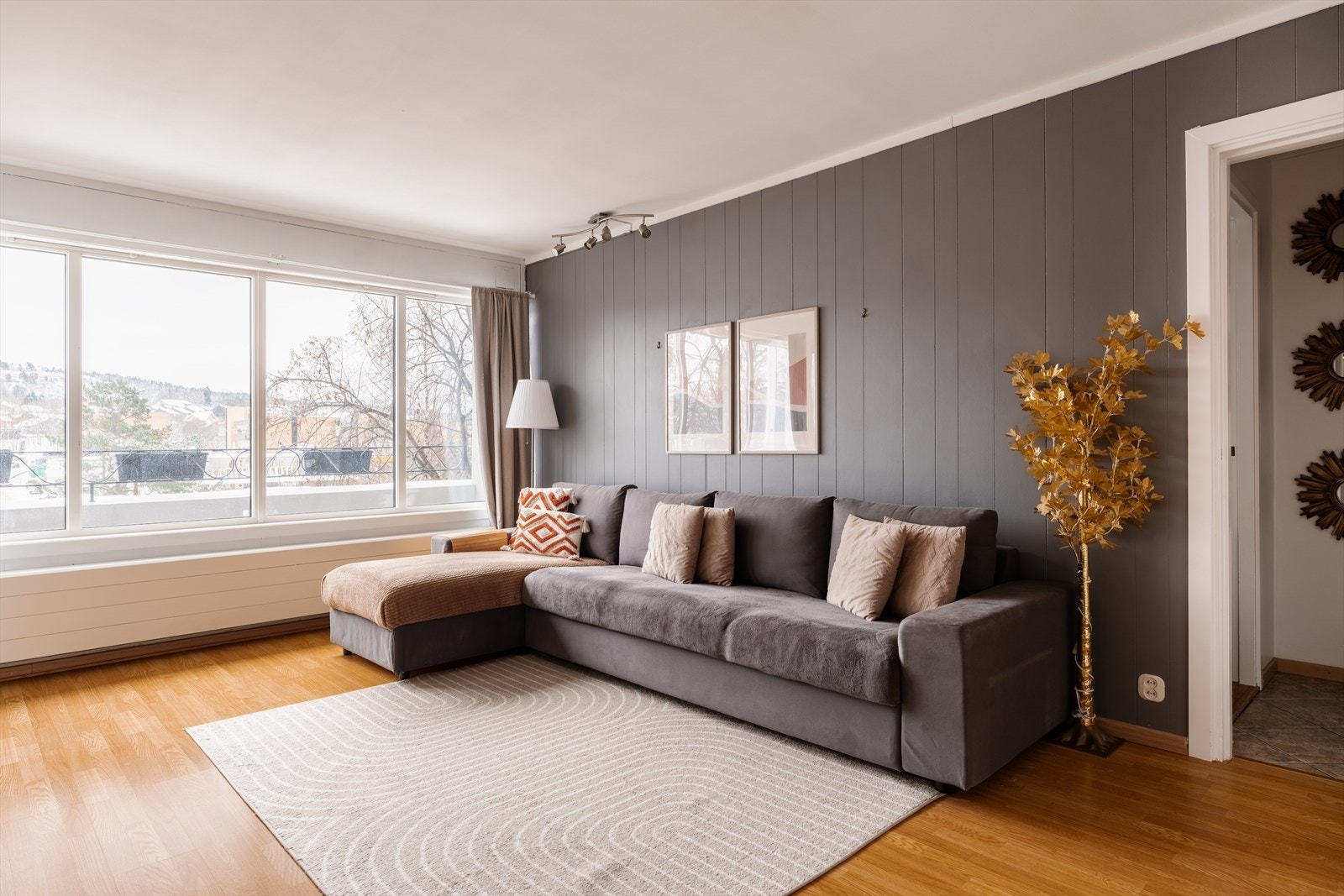 Velkommen til Nåkkves vei 3 presentert av Håkon Hovland ved Emera Eiendomsmegling. Foto: Paul-Dan Dragoman Galleribilde