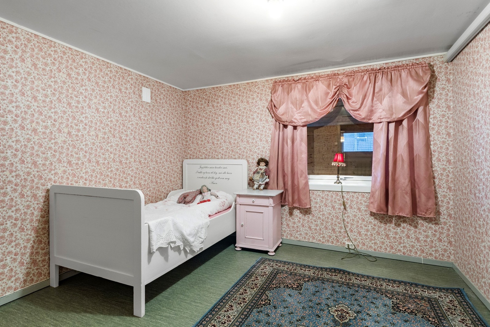 Rom brukt som soverom (ikke omsøkt/godkjent). Galleribilde