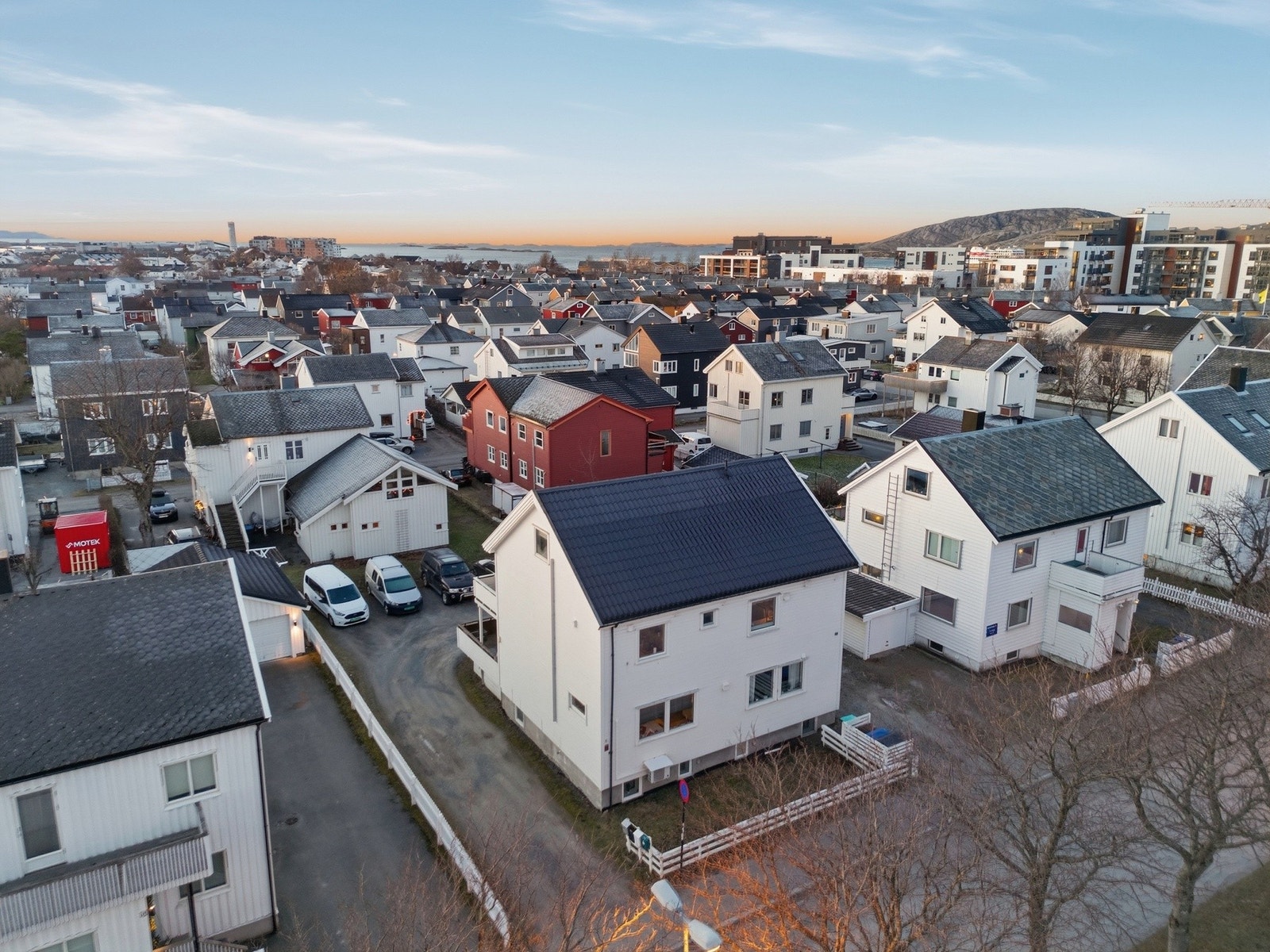 Sentral beliggenhet, med gangavstand til de fleste fasiliteter i sentrum. Ditt nye hjem? Galleribilde