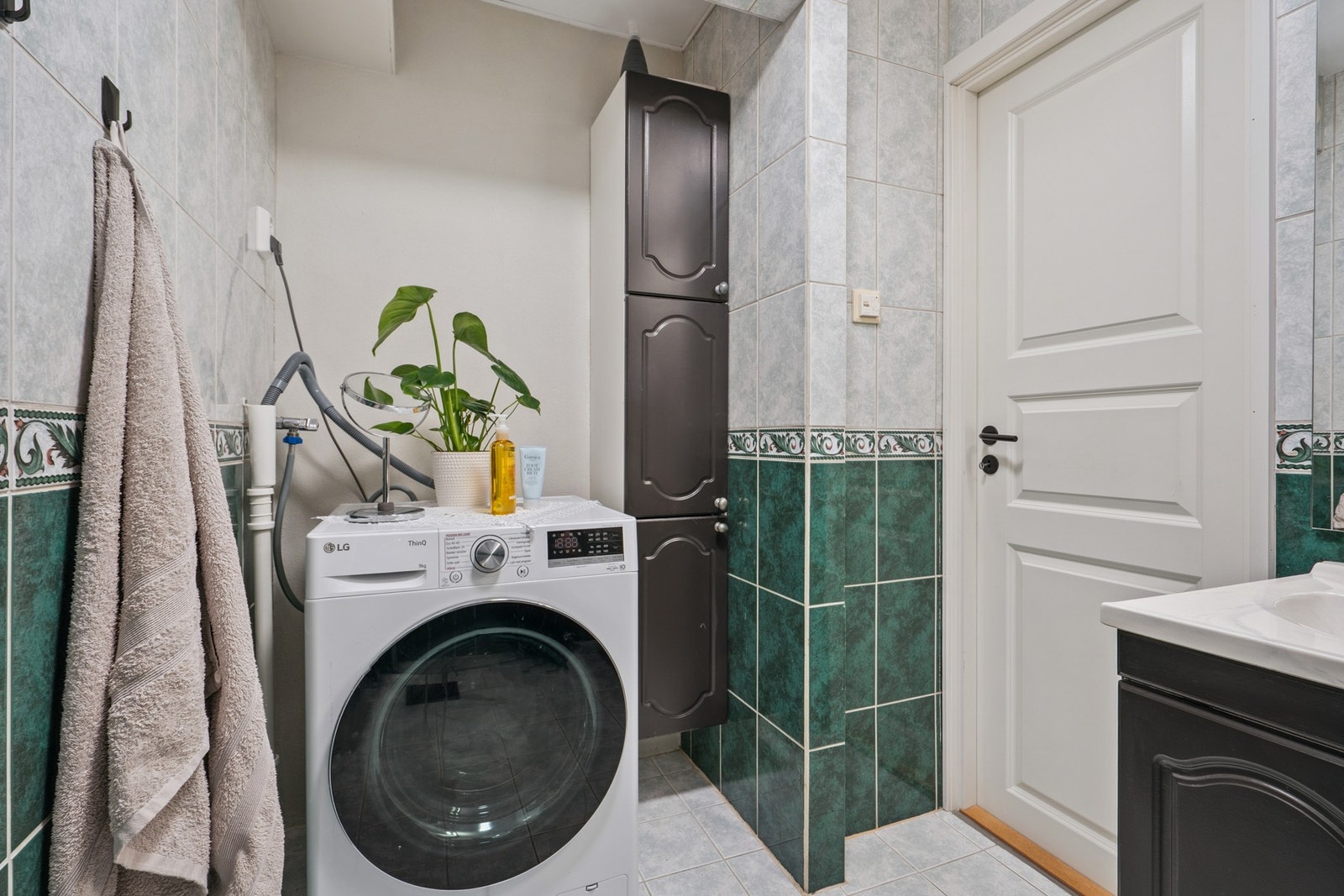 Opplegg for vaskemaskin. Galleribilde