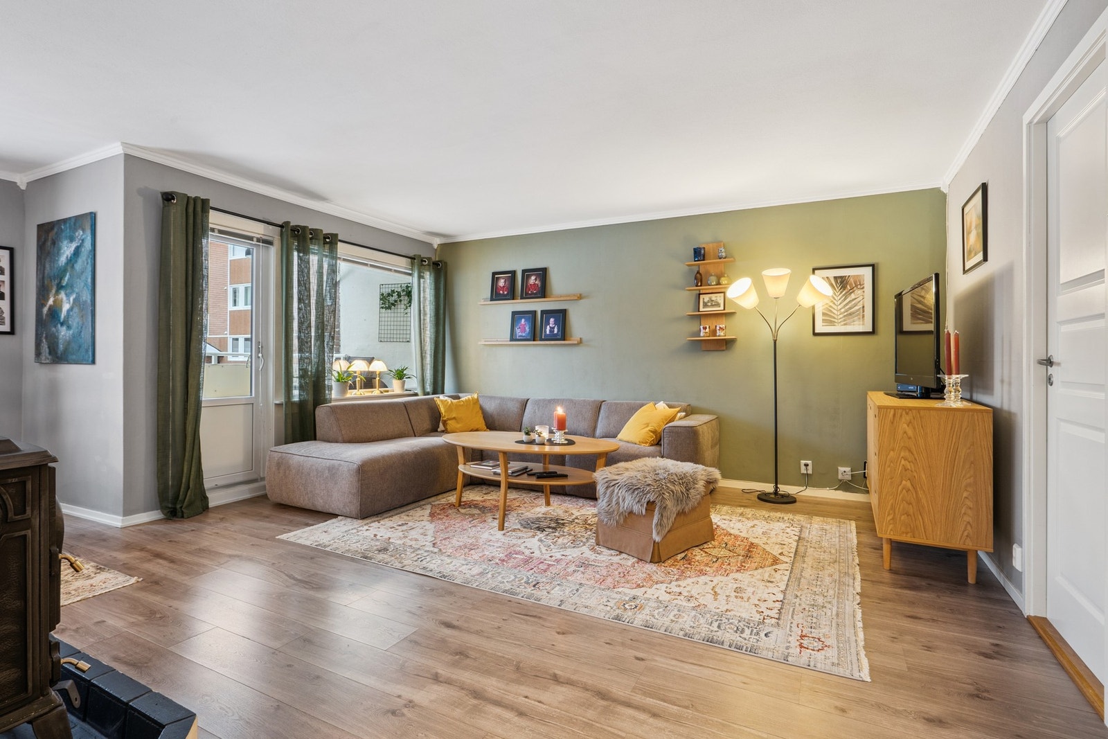 Eiendomsmegler 1 v/ Tina Jakobsen har gleden av å presentere Revelheigata 22C! Foto: EFKT Galleribilde