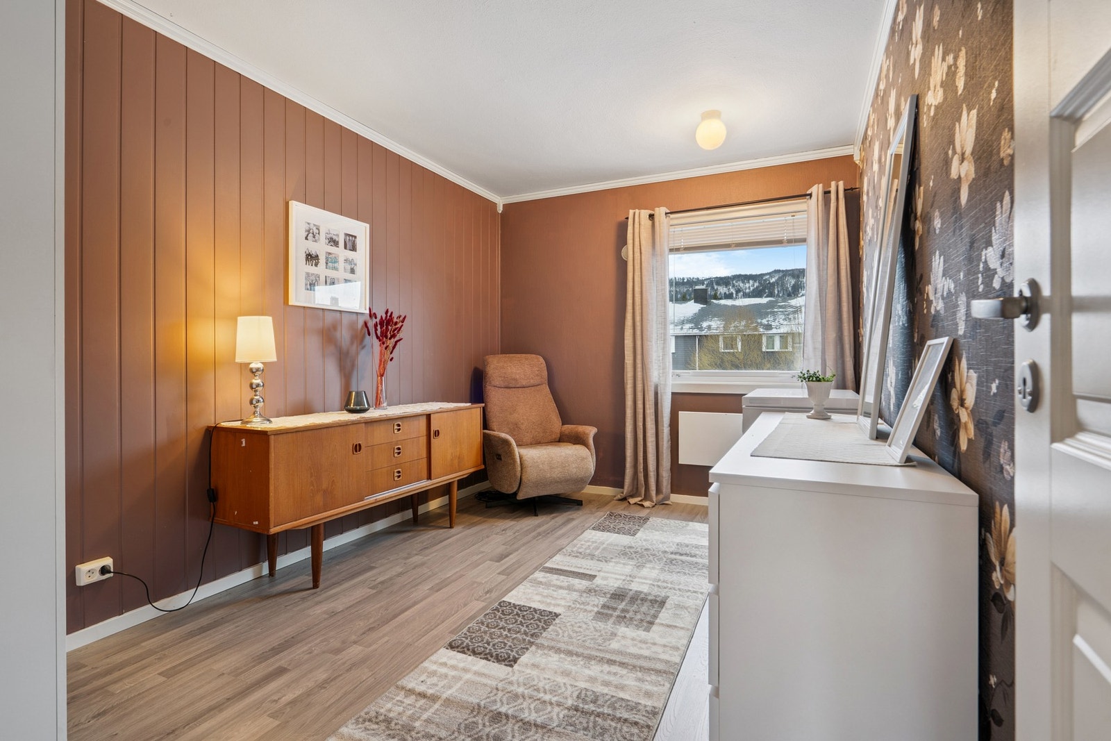 Soverom 2 av 2. Galleribilde