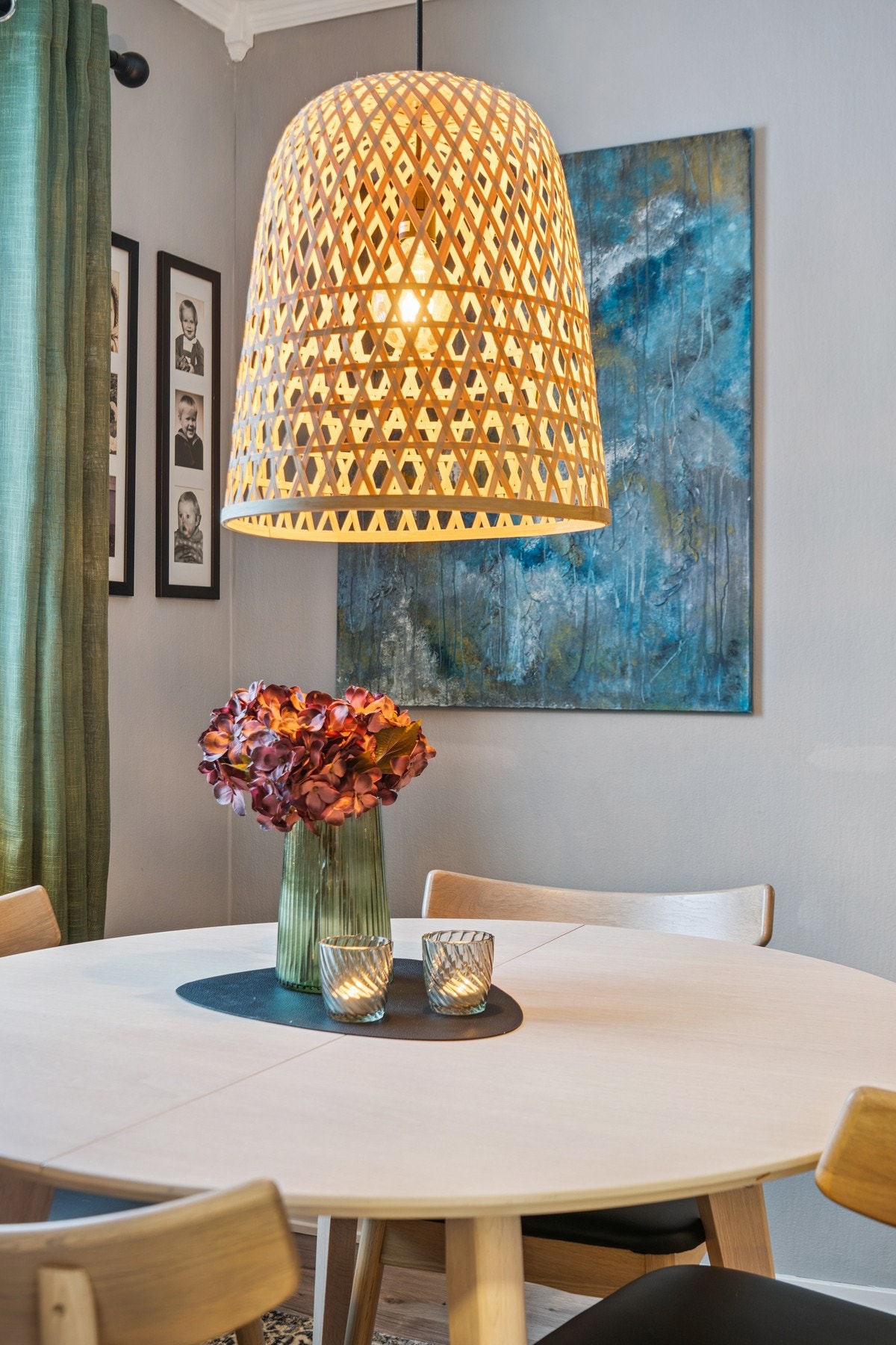 Fra stuen er det utgang til takoverbygget terrasse. Galleribilde