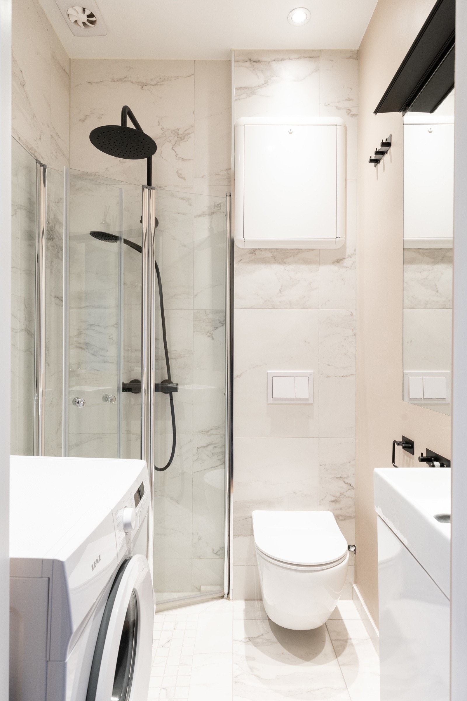 Badet ble oppgradert i 2021 og fremstår moderne. Galleribilde