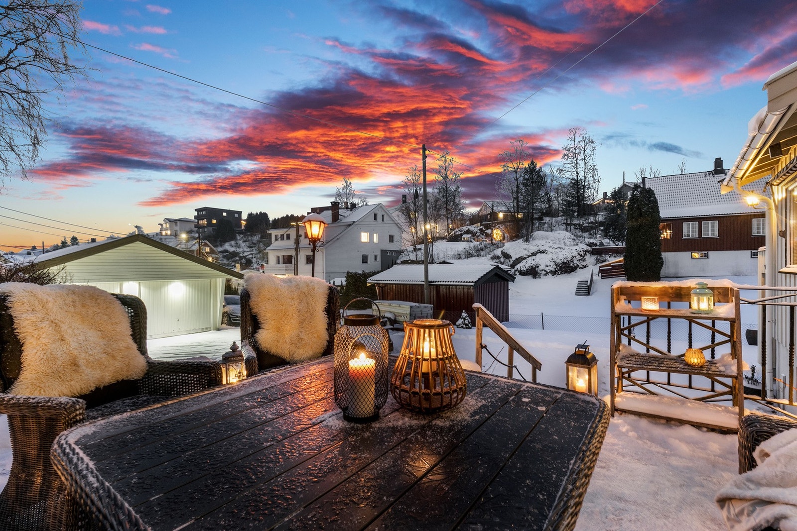 Fra stuen er det utgang til en flott vestvendt balkong på 18 kvm. Galleribilde