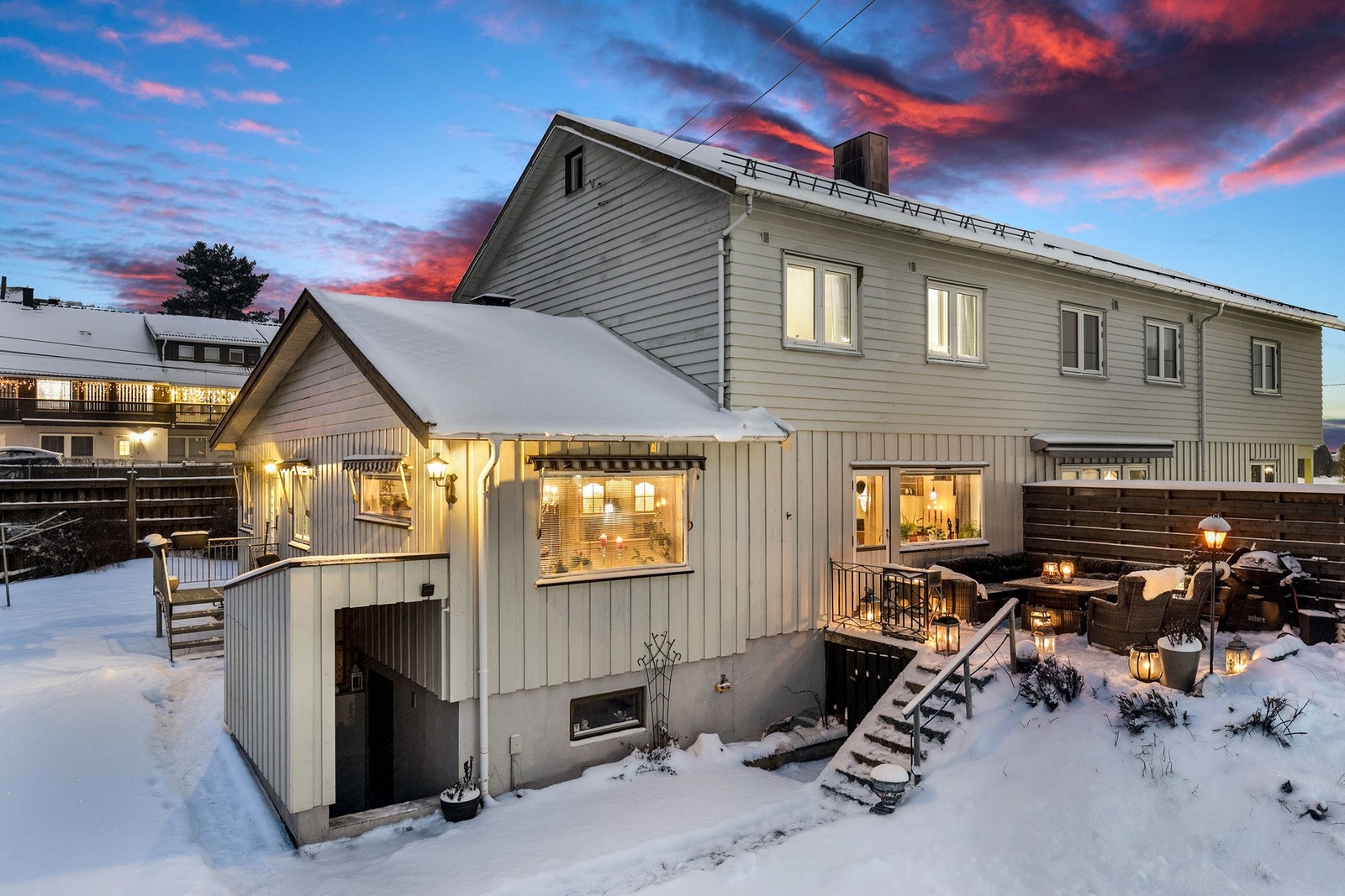 Velkommen til Olav Duuns vei 8! Familievennlig og innholdsrik tomannsbolig, med en sentral og barnevennlig beliggenhet på Fjellhamar Galleribilde
