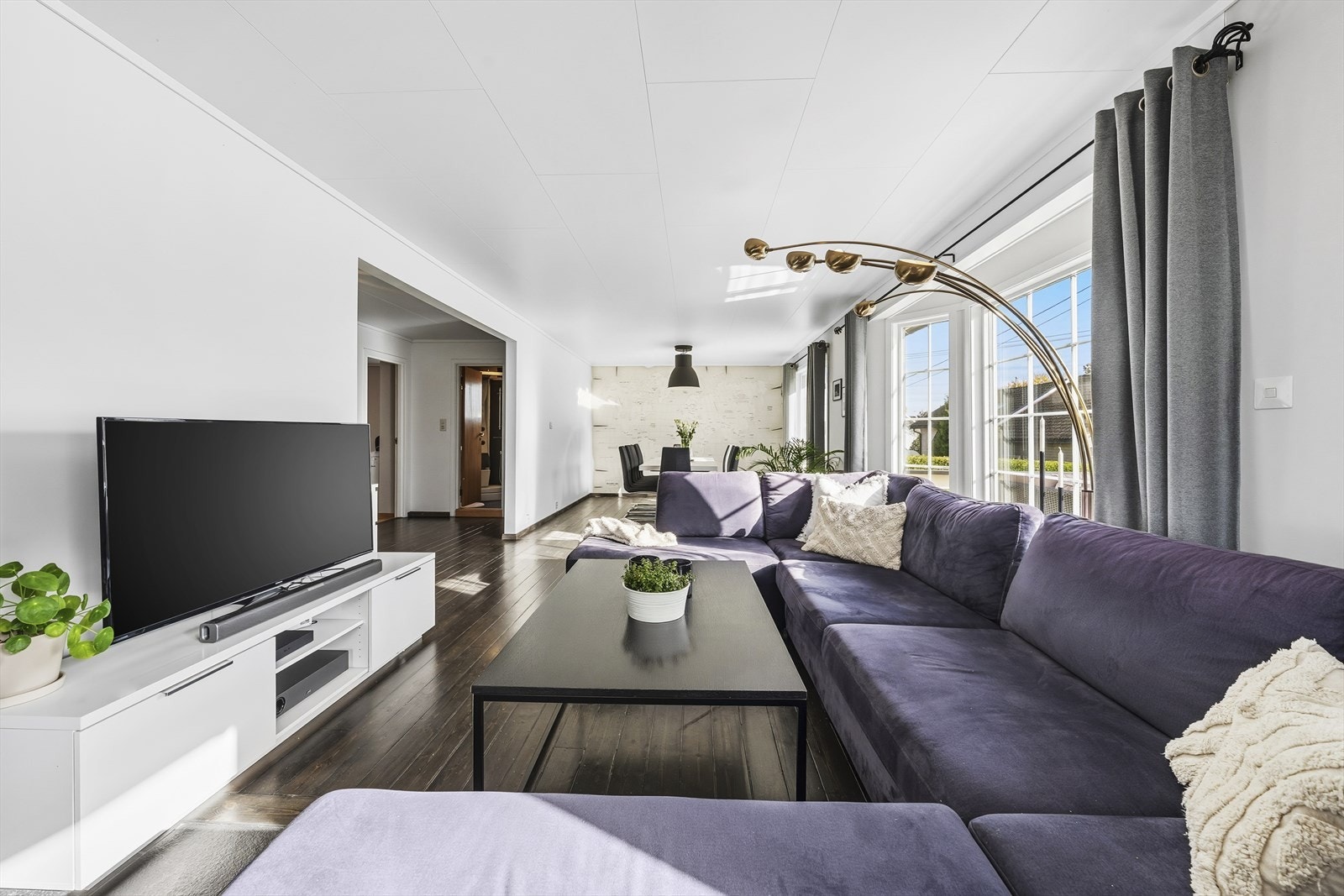 TV-stuedel Galleribilde