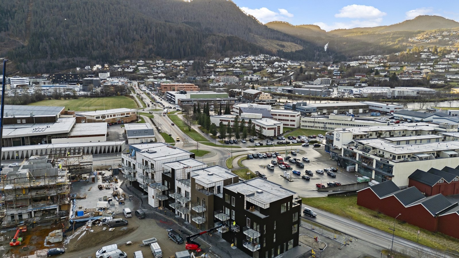 Mellom blokkene blir det eit flott uteområde Galleribilde