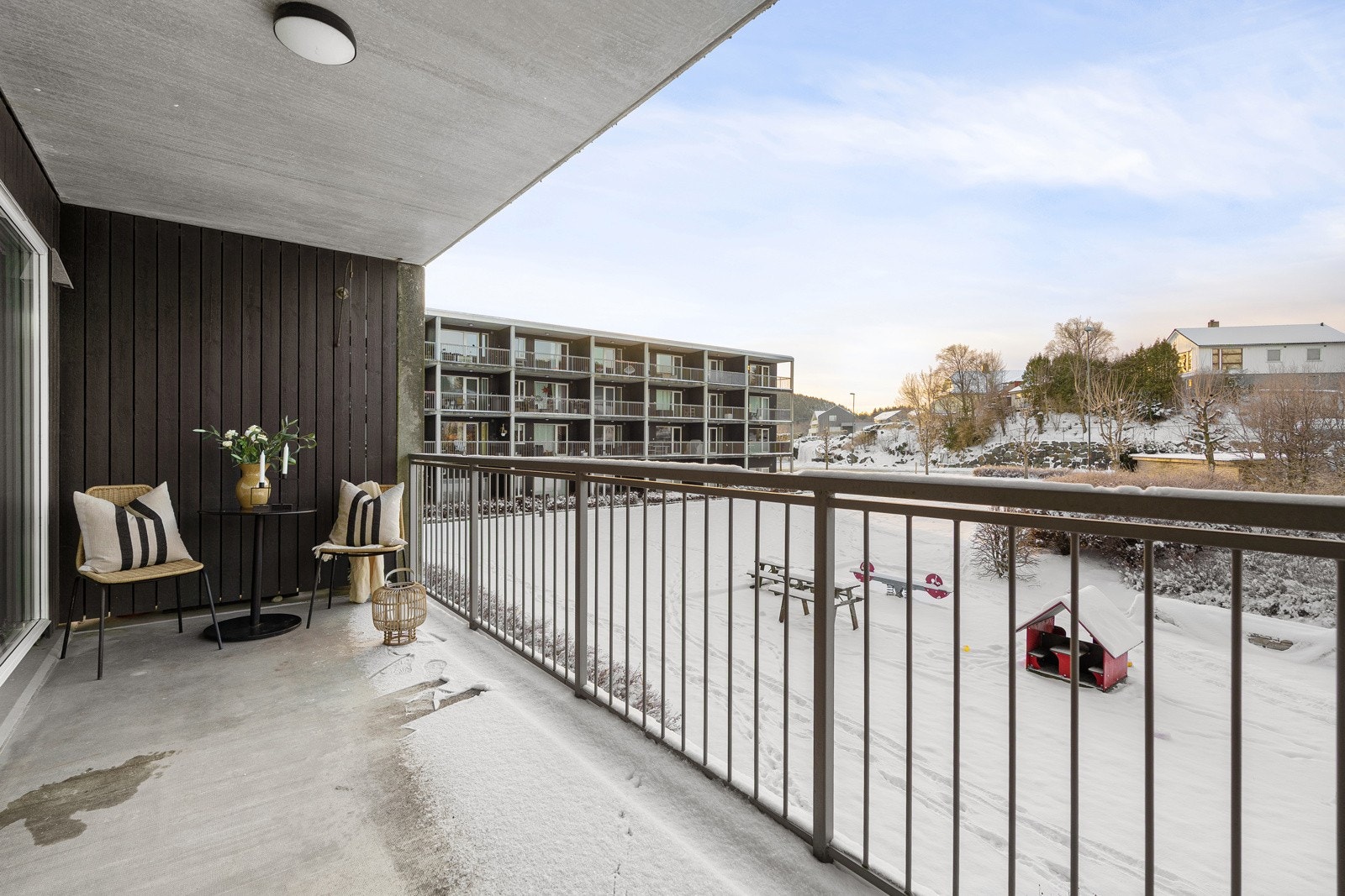 Dette er en gjennomført bolig med god planløsning, funksjonelle løsninger og et moderne uttrykk. Galleribilde